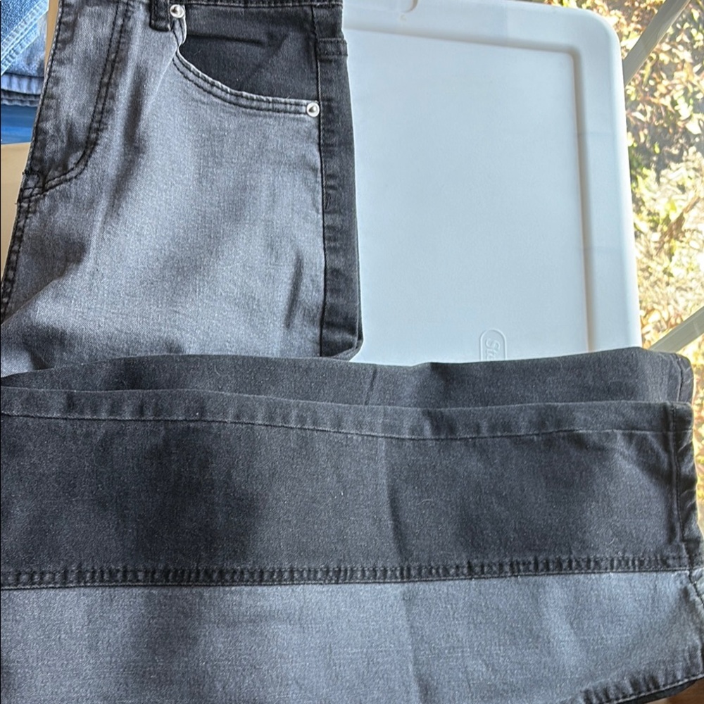 Women Black and Gray Jeans